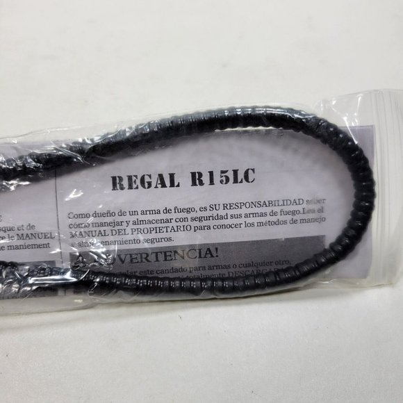 Regal Gun Lock 15" Cable R15LC3 with 2 Keys Black NEW - Picture 3 of 5